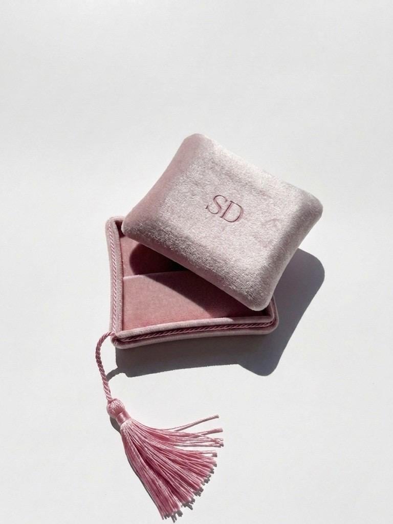 Velvet Jewellery Box Ring Holder for Wedding and Anniversary