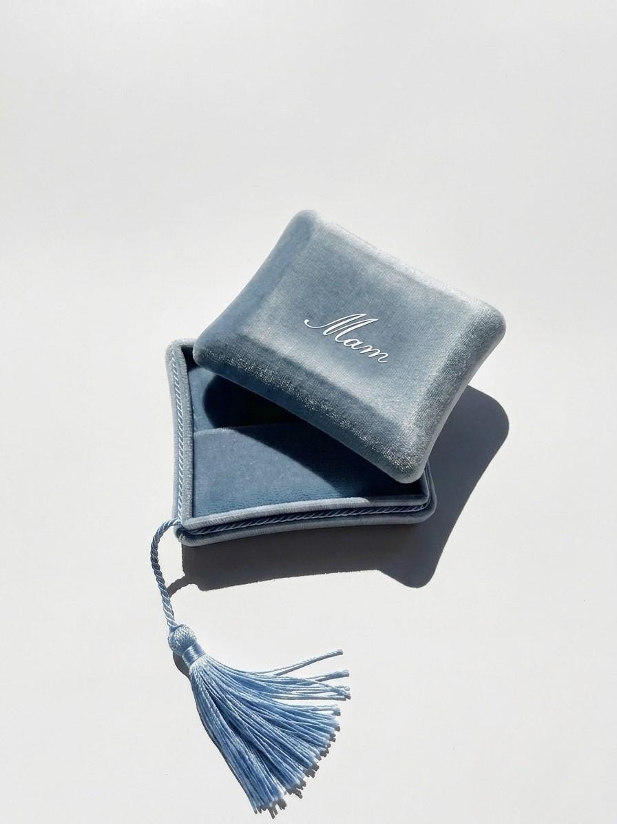 Velvet Jewellery Box Ring Holder for Wedding and Anniversary